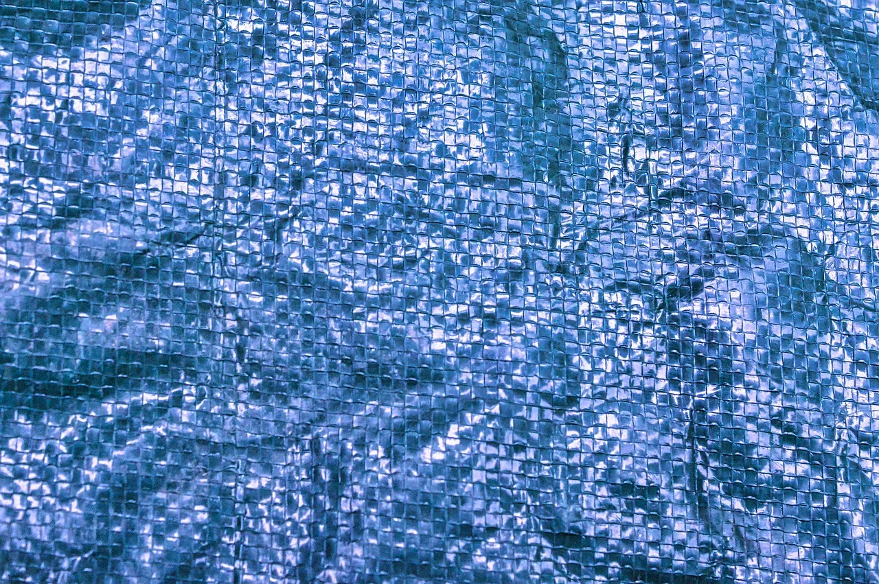 blue tarpaulin