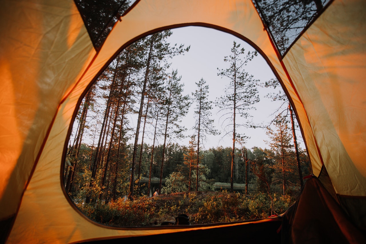 How To Blackout A Tent (11 Clever Solutions For Proper Sleep)